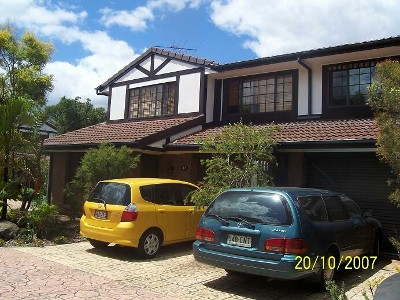 Secure Townhouse in Convenient Location Picture Secure Townhouse in Convenient Location Picture