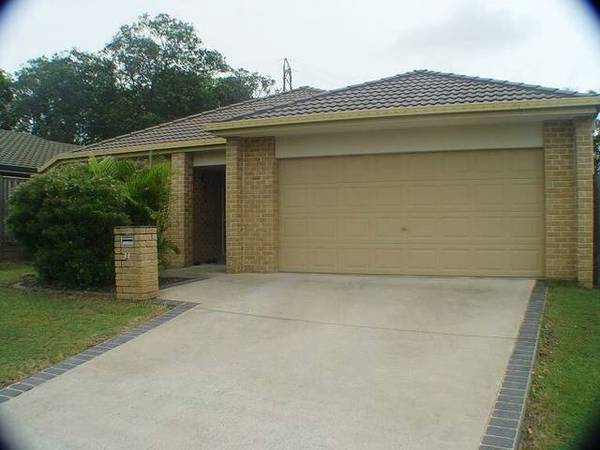 Comfortable Modern Living Picture 1