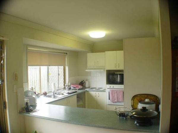 Comfortable Modern Living Picture 2