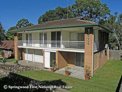 STYLISH, SPACIOUS & CENTRAL Picture