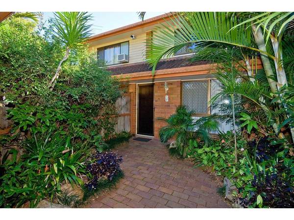 CUTE, COSY & CONTEMPORARY Picture 1