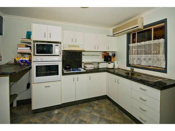 FUNCTIONAL & AFFORDABLE Picture 2