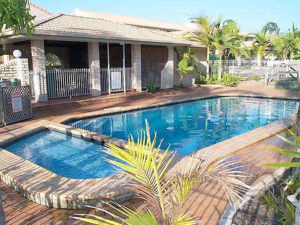 INVEST IN BRICKS & MORTAR Picture 3