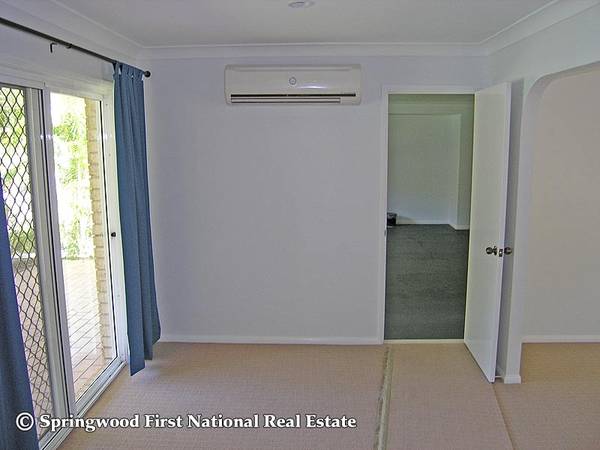 ++ UNDER CONTRACT ++ Picture 3