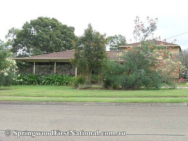 CONVENIENT LOCATION Picture 1