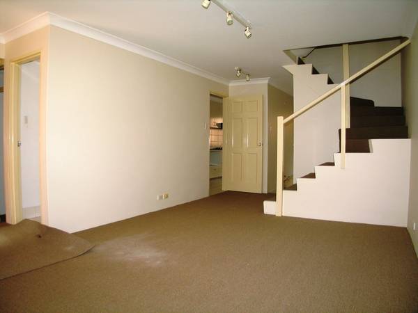 LEASED BY MICHAEL MURRAY IN ONE INSPECTION!!!!! Picture 3