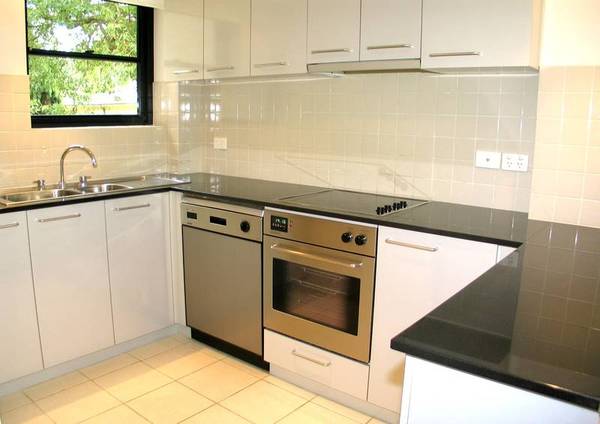 LEASED BY MICHAEL MURRAY IN ONE INSPECTION!!!!! Picture 2