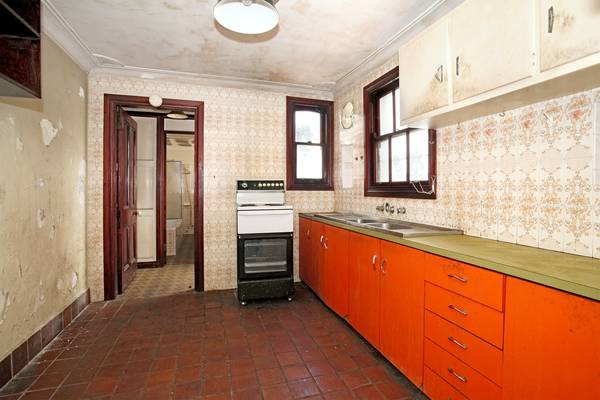 SOLD BY PETER GILLMAN !!!! Picture 3