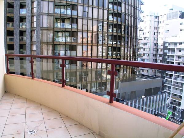 LEASED BY PETER GILLMAN!!!! Picture 1