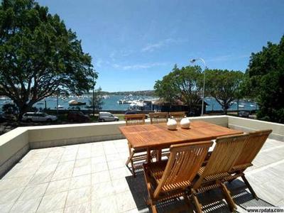 LARGE & SPACIOUS APARTMENT Picture