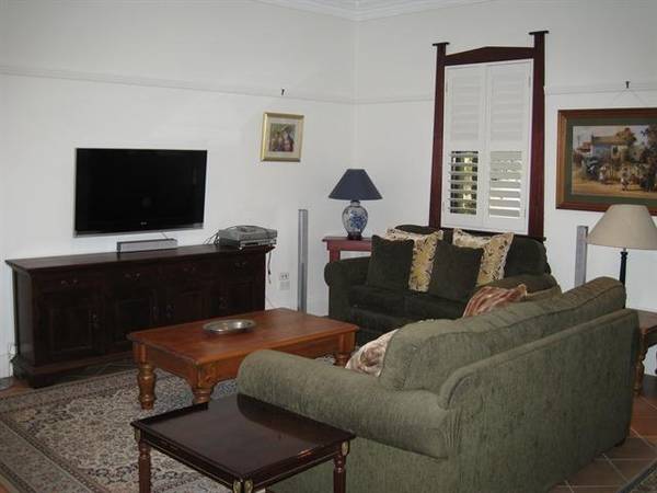 SPACIOUS FAMILY HOME Picture SPACIOUS FAMILY HOME Picture