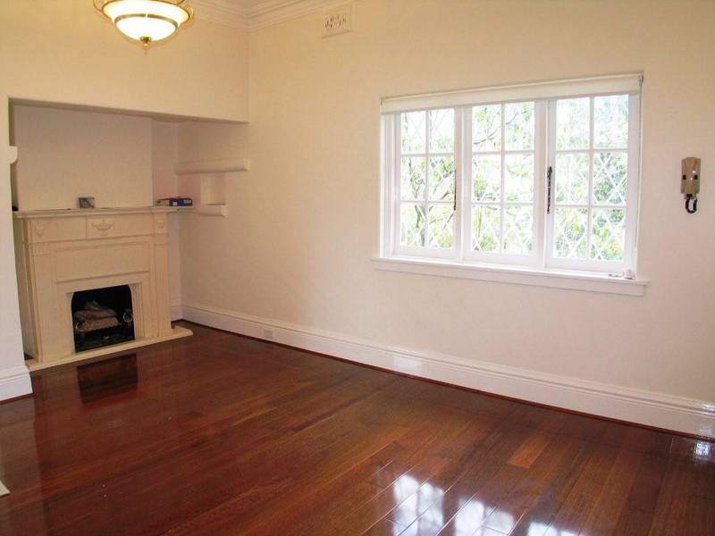 LEASED BY MICHAEL MURRAY IN ONE INSPECTION!!!!! Picture 1