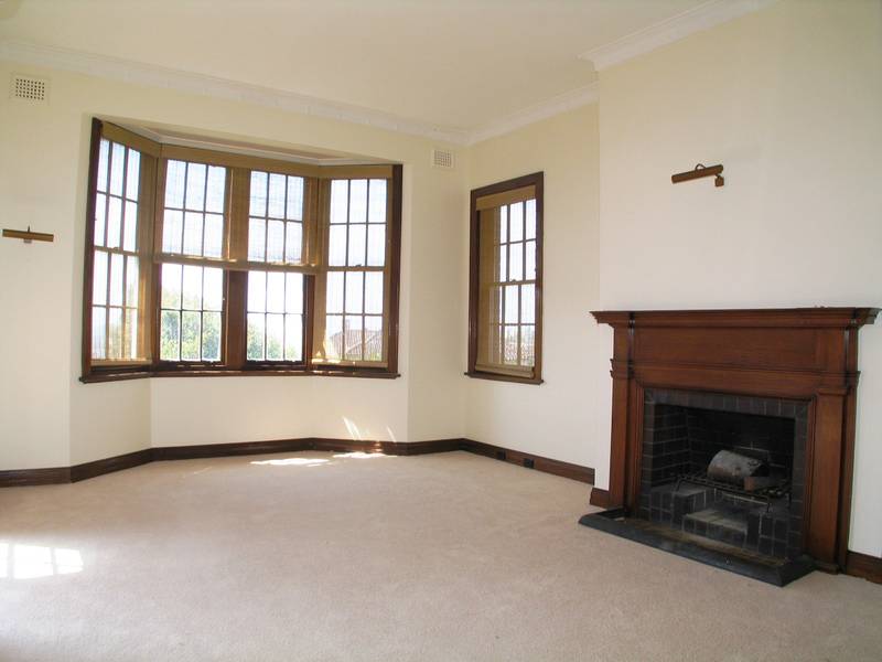 LEASED BY MICHAEL MURRAY!!!!! Picture 2