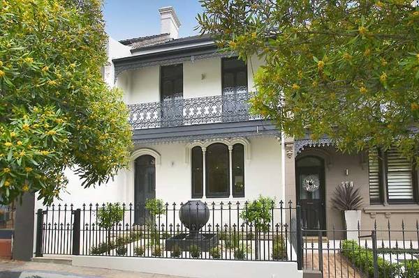 PRIVATE, LUXURIOUS OASIS IN THE HEART OF PADDINGTON Picture 1