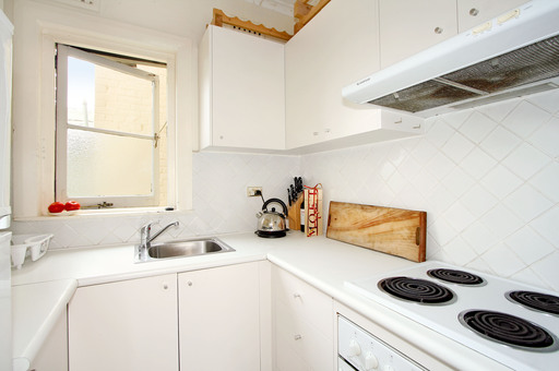 SOLD BY PETER GILLMAN !!!!! Picture 2