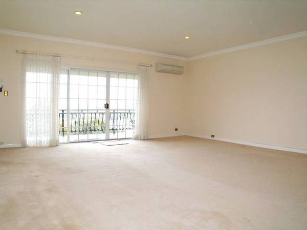 LEASED BY MICHAEL MURRAY!!!!! Picture 2