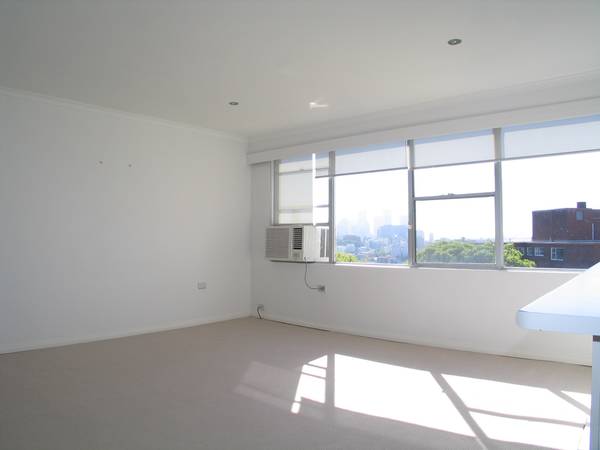 LEASED BY MICHAEL MURRAY!!!!! Picture 2