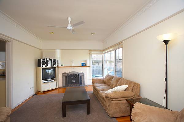 PRIME LOCATION Picture 2