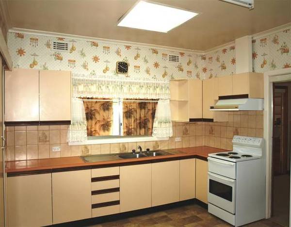 ROUGH DIAMOND Picture