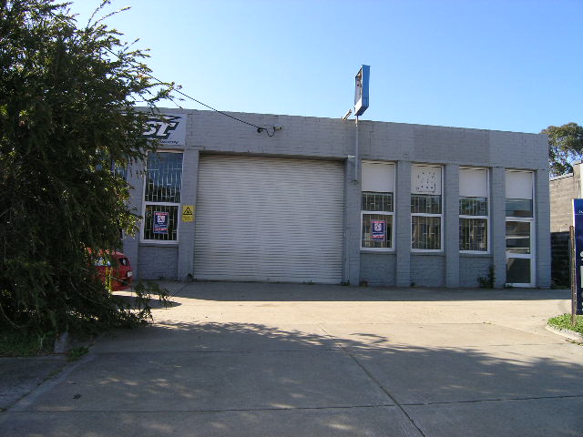 HUGE FRONTAGE! Make an Offer New Price!! Picture 2