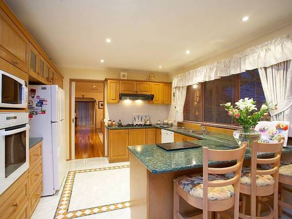 WEEKENDS WITH THE FAMILY Picture