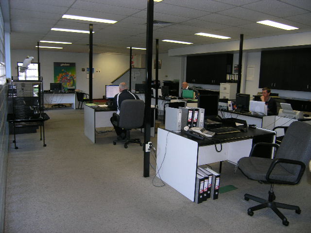 Massive Corporate Headquaters! Picture 2