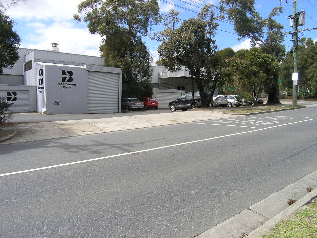 Warehouse with frontage! Picture 2