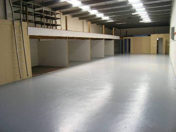 CHEAP RENT !!! LANDLORD WANTS IT LET! Picture 2