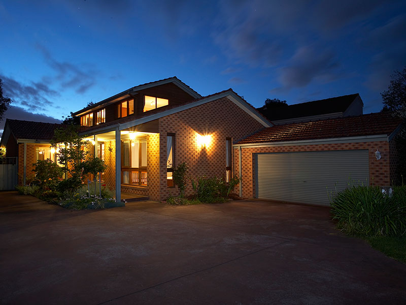 A HOME FOR THE WHOLE FAMILY! Picture 1