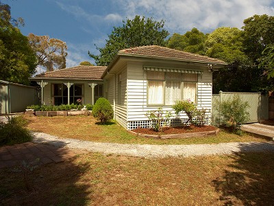 BURSTING WITH CHARACTER & CHARM Picture BURSTING WITH CHARACTER & CHARM Picture