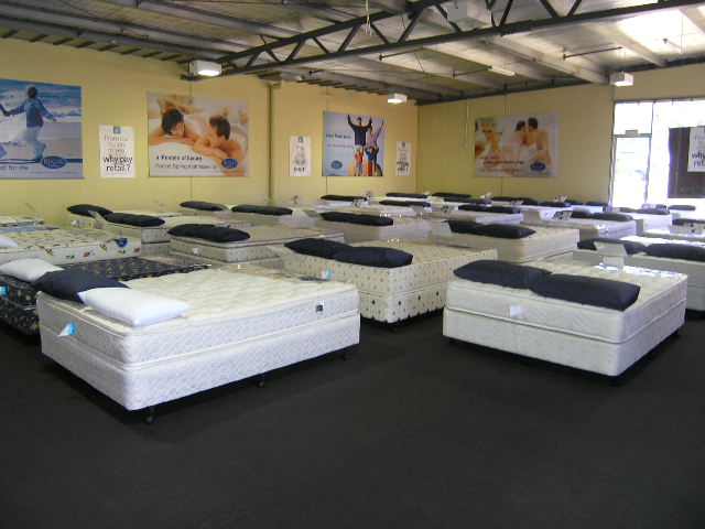 SHOWROOM ON MAROONDAH HIGHWAY! Picture 3