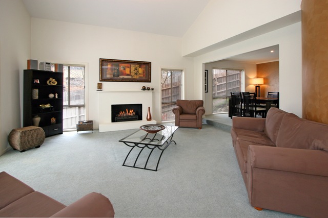 SIMPLY STUNNING Picture SIMPLY STUNNING Picture