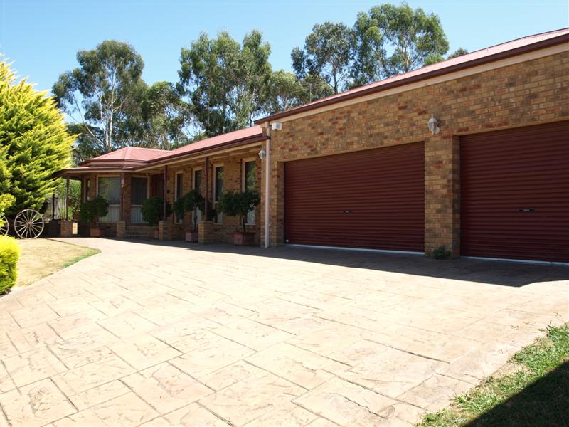 LILYDALE LAKES ESTATE 1/2 ACRE Picture 1