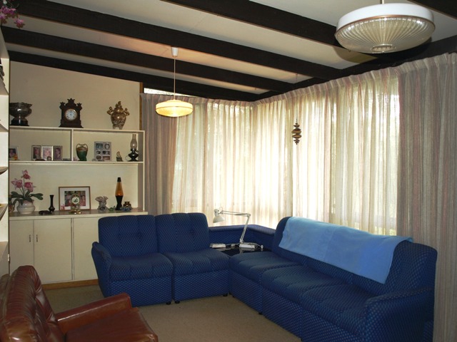 BARGAIN IN TINTERN POCKET Picture 2