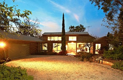 THE ENTERTAINER!
QUALITY - SIZE - PRIVACY Picture THE ENTERTAINER!
QUALITY - SIZE - PRIVACY Picture