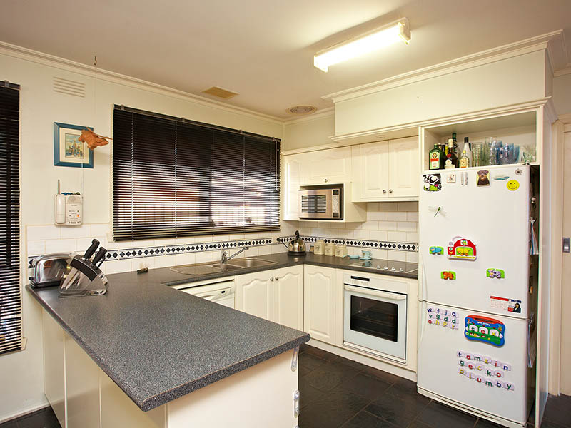 PRESENTATION, POSITION, PRICE - PERFECT! Picture 2