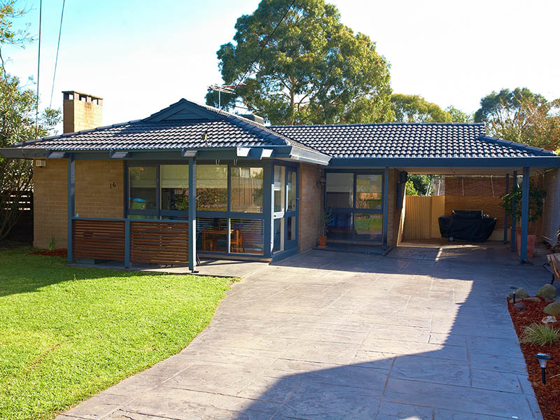 PRESENTATION, POSITION, PRICE - PERFECT! Picture 1