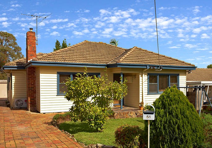 BEST OF BOTH WORLDS! Picture 1