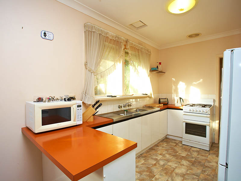 A PERFECT PLACE TO START! Picture 3