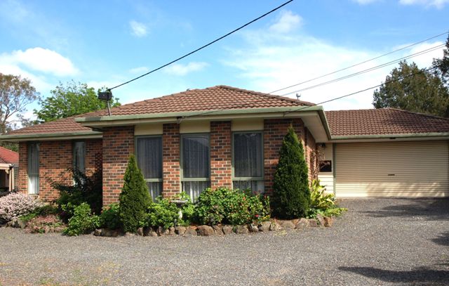 FAMILY LIVING Picture 1