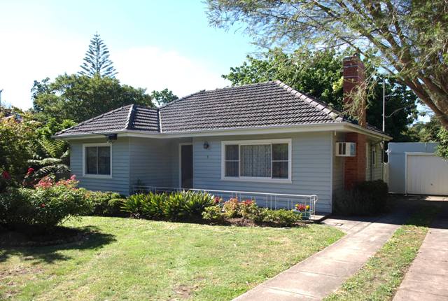 WHAT AN OPPORTUNITY! Picture 1