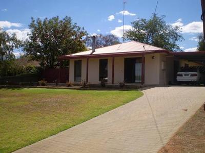 IDEAL FOR YOUNG FAMILIES Picture