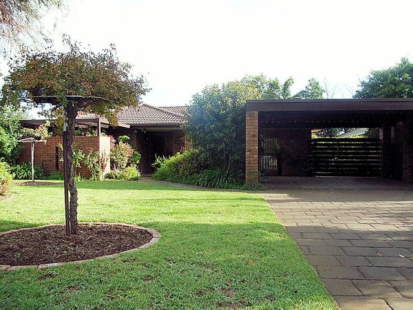 PLACE THIS 1ST ON THE SHOPPING LIST Picture 1