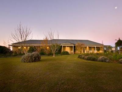 A HOME TO IMPRESS, ENTERTAIN & ENJOY Picture