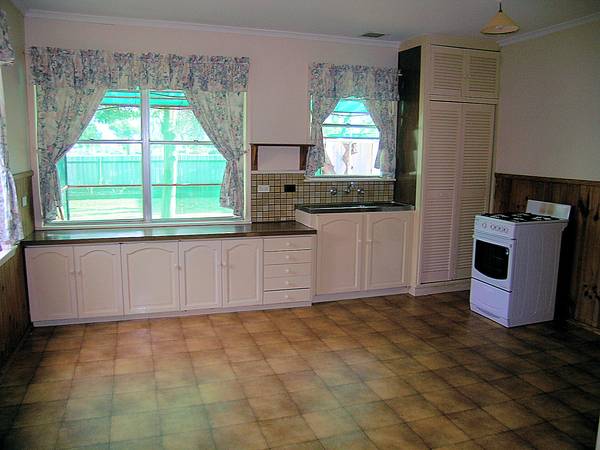 IDEAL FIRST HOME Picture 2