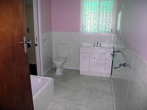 IDEAL FIRST HOME Picture 3