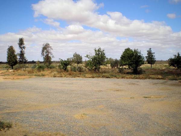 A UNIQUE RIVER PROPERTY Picture 3