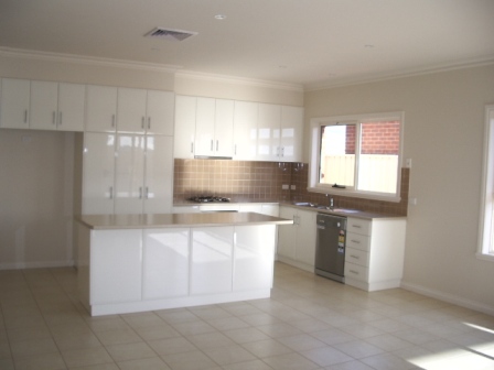 DUNNING QUALITY TOWNHOUSES Picture 2