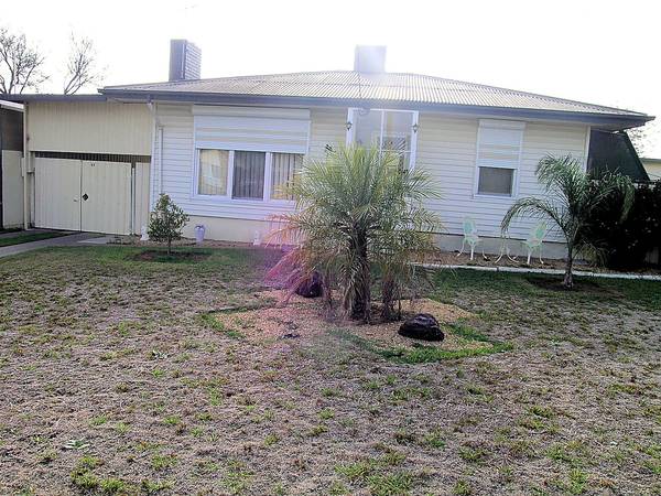 WONDERFUL OPPORTUNITY FOR AN INVESTOR Picture 1