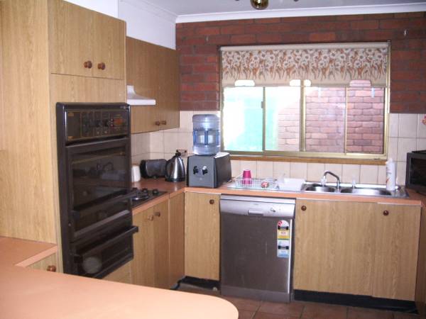 INVESTMENT OR LIVE IN OPPORTUNITY Picture 2